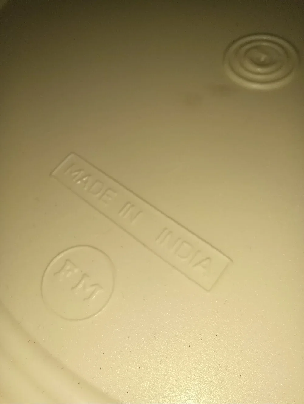 Vintage Pelicano Insulated Dishes